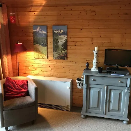 Alpha Alp1 Apartment *